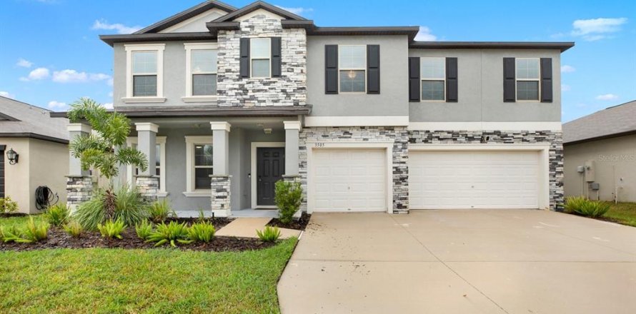 House in Plant City, Florida 5 bedrooms, 313.92 sq.m. № 2410089