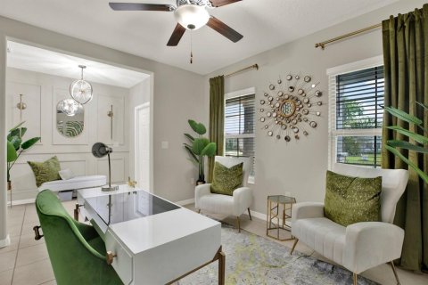 House in Plant City, Florida 5 bedrooms, 313.92 sq.m. № 2410089 - photo 8