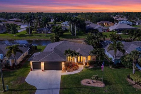 House in Rotonda, Florida 3 bedrooms, 188.41 sq.m. № 2120097 - photo 4