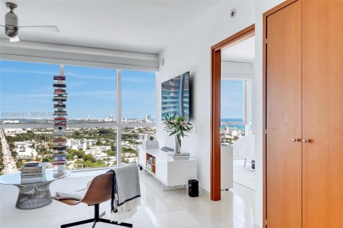 Condo in Miami Beach, Florida, 1 bedroom  № 2052959 - photo 7