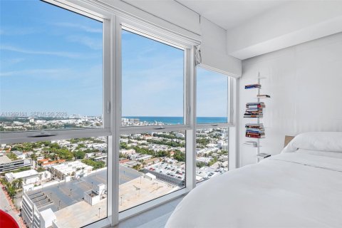 Condo in Miami Beach, Florida, 1 bedroom  № 2052959 - photo 2