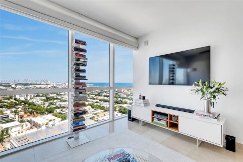 Condo in Miami Beach, Florida, 1 bedroom  № 2052959 - photo 10