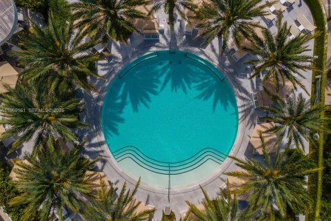 Condo in Miami Beach, Florida, 1 bedroom  № 2052959 - photo 19