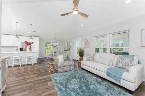 House in Port Charlotte, Florida 3 bedrooms, 144.93 sq.m. № 1393725 - photo 23