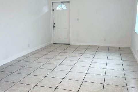 Copropriété à louer à Davie, Floride: 2 chambres, 92.9 m2 № 2285867 - photo 6