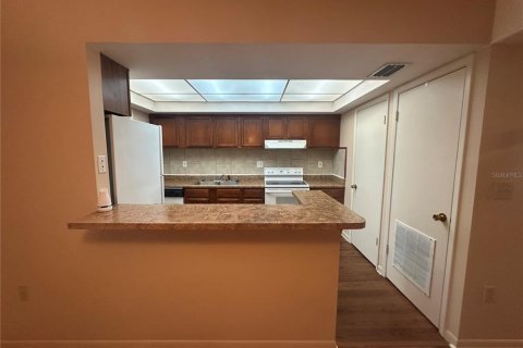 Купить кондоминиум в Лейкленд, Флорида 8 комнат, 86.21м2, № 1565084 - фото 6