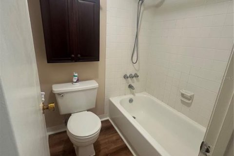 Condominio en venta en Lakeland, Florida, 1 dormitorio, 86.21 m2 № 1565084 - foto 11