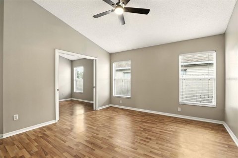 House in Orlando, Florida 4 bedrooms, 179.58 sq.m. № 1845023 - photo 20