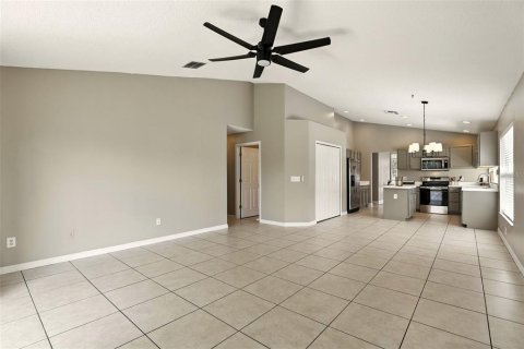 House in Orlando, Florida 4 bedrooms, 179.58 sq.m. № 1845023 - photo 16