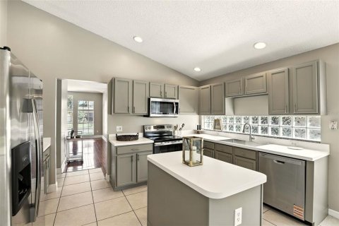 House in Orlando, Florida 4 bedrooms, 179.58 sq.m. № 1845023 - photo 13