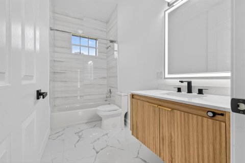 Villa ou maison à louer à Wellington, Floride: 4 chambres, 309.64 m2 № 2146593 - photo 30