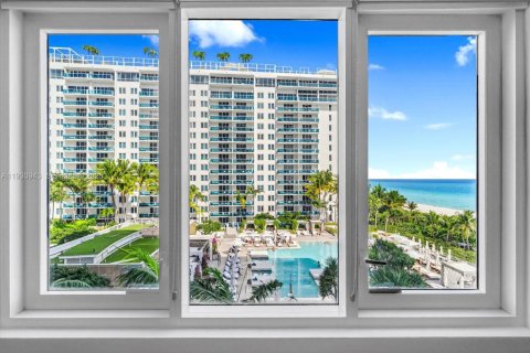 Condominio en alquiler en Miami Beach, Florida, 70.61 m2 № 2059680 - foto 15