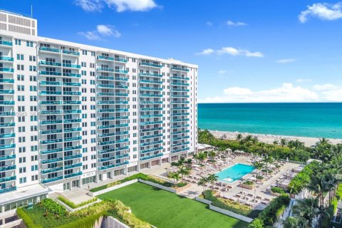 Condominio en alquiler en Miami Beach, Florida, 70.61 m2 № 2059680 - foto 18