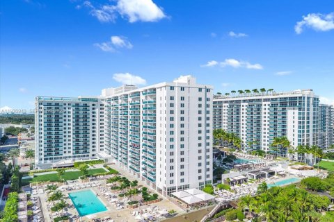 Condominio en alquiler en Miami Beach, Florida, 70.61 m2 № 2059680 - foto 20