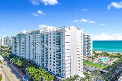 Condominio en alquiler en Miami Beach, Florida, 70.61 m2 № 2059680 - foto 19