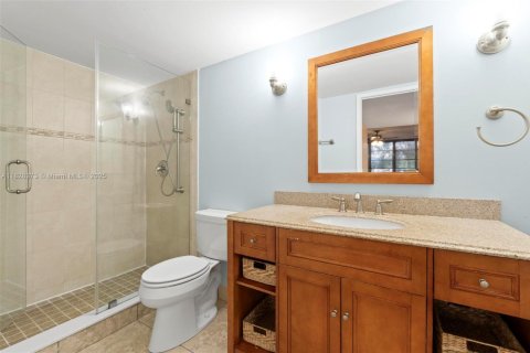Condo in Pompano Beach, Florida, 1 bedroom  № 1799243 - photo 16