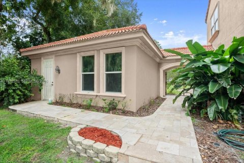 Casa en venta en Ormond Beach, Florida, 6 dormitorios № 2152449 - foto 19