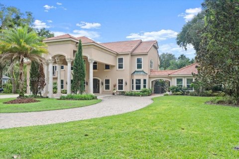 Casa en venta en Ormond Beach, Florida, 6 dormitorios № 2152449 - foto 27