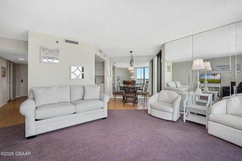 Condo in Daytona Beach, Florida, 1 bedroom № 2151102 - photo 6