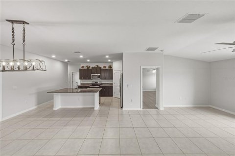 Villa ou maison à vendre à Lakeland, Floride: 4 chambres, 171.87 m2 № 2216573 - photo 16
