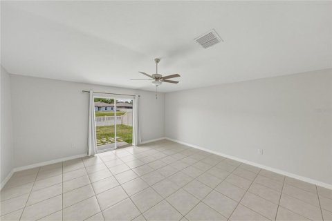 Villa ou maison à vendre à Lakeland, Floride: 4 chambres, 171.87 m2 № 2216573 - photo 14