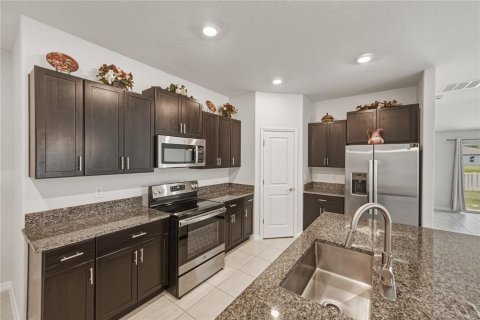 Villa ou maison à vendre à Lakeland, Floride: 4 chambres, 171.87 m2 № 2216573 - photo 12