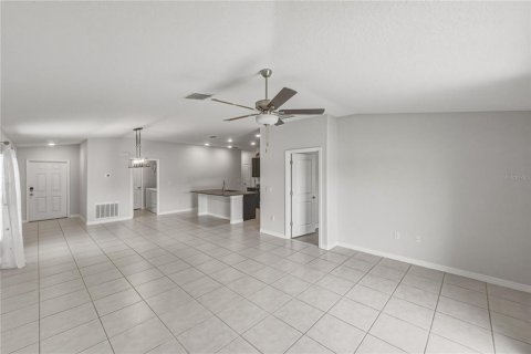 Villa ou maison à vendre à Lakeland, Floride: 4 chambres, 171.87 m2 № 2216573 - photo 17