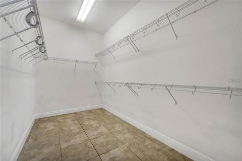 Casa en alquiler en Orlando, Florida, 4 dormitorios, 210.61 m2 № 1903161 - foto 12