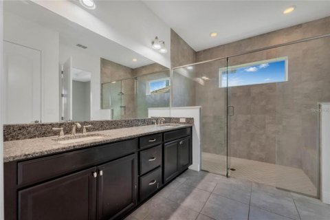 Casa en alquiler en Orlando, Florida, 4 dormitorios, 210.61 m2 № 1903161 - foto 16