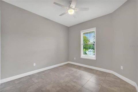 Casa en alquiler en Orlando, Florida, 4 dormitorios, 210.61 m2 № 1903161 - foto 7