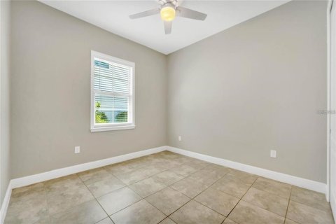 Casa en alquiler en Orlando, Florida, 4 dormitorios, 210.61 m2 № 1903161 - foto 11