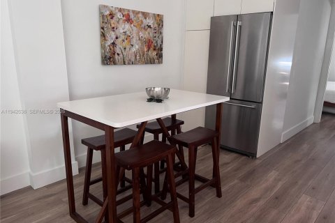 Copropriété à louer à Miami Beach, Floride: 1 chambre, 50.63 m2 № 1999210 - photo 10