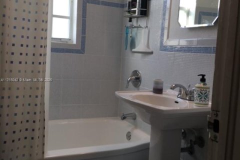 Studio in the Condo in Miami Beach, Florida  № 1708394 - photo 7