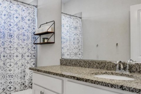 Купить таунхаус в Холливуд, Флорида 3 спальни, 145.02м2, № 2182958 - фото 22