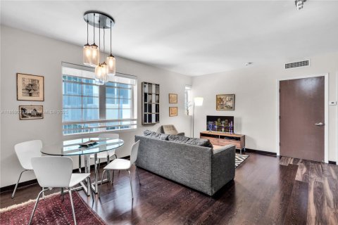Condominio en venta en Miami Beach, Florida, 1 dormitorio, 56.95 m2 № 1855125 - foto 5