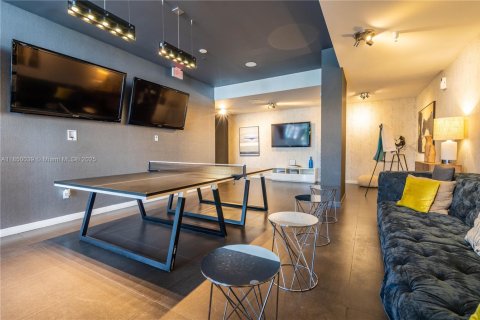 Condominio en venta en Miami Beach, Florida, 1 dormitorio, 56.95 m2 № 1855125 - foto 16