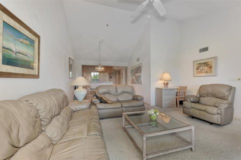 Condo in Venice, Florida, 2 bedrooms  № 2166765 - photo 28