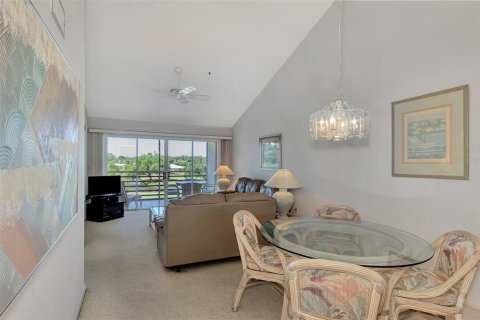 Condo in Venice, Florida, 2 bedrooms  № 2166765 - photo 18