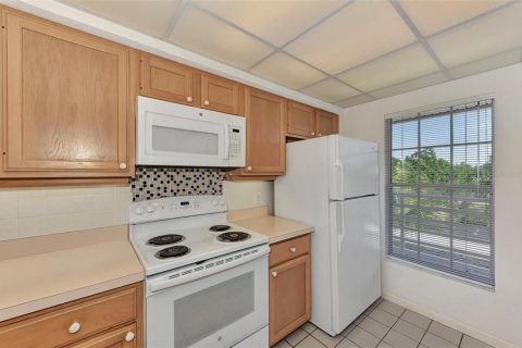 Condo in Venice, Florida, 2 bedrooms  № 2166765 - photo 13
