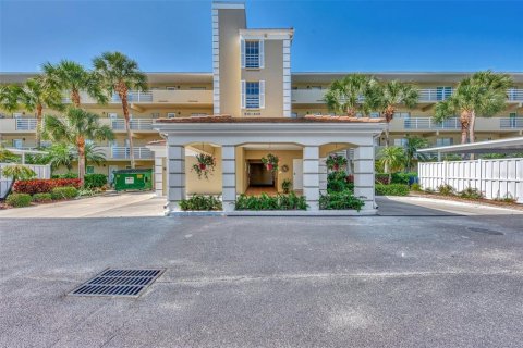 Condo in Venice, Florida, 2 bedrooms  № 2166765 - photo 6