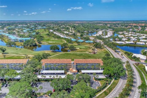 Condo in Venice, Florida, 2 bedrooms  № 2166765 - photo 3