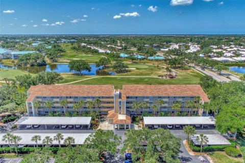 Condo in Venice, Florida, 2 bedrooms  № 2166765 - photo 2