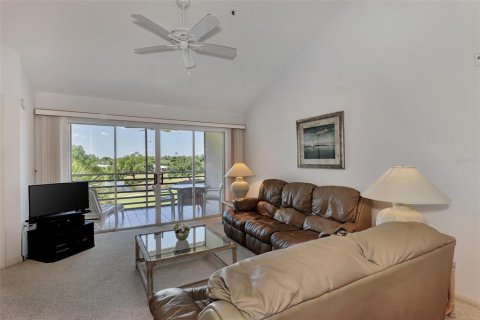 Condo in Venice, Florida, 2 bedrooms  № 2166765 - photo 23