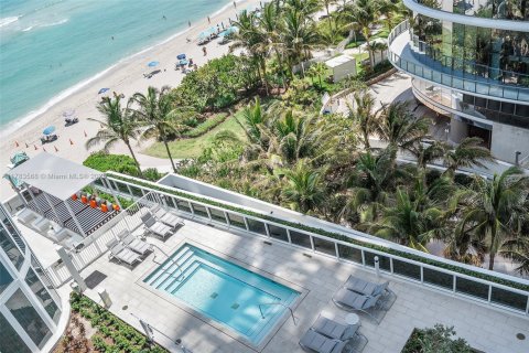 Condo in Sunny Isles Beach, Florida, 3 bedrooms  № 1705730 - photo 18