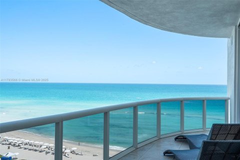 Condo in Sunny Isles Beach, Florida, 3 bedrooms  № 1705730 - photo 26