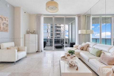 Condo in Sunny Isles Beach, Florida, 3 bedrooms  № 1705730 - photo 8