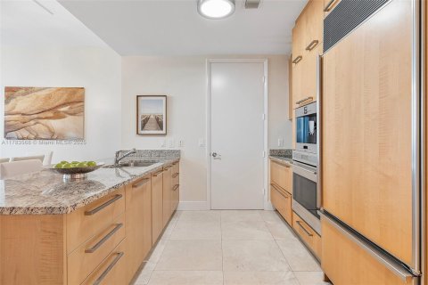 Condo in Sunny Isles Beach, Florida, 3 bedrooms  № 1705730 - photo 14