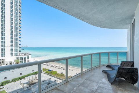 Condo in Sunny Isles Beach, Florida, 3 bedrooms  № 1705730 - photo 22