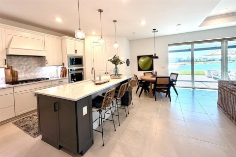 Купить виллу или дом в Пунта-Горда, Флорида 3 спальни, 251.58м2, № 2059536 - фото 13