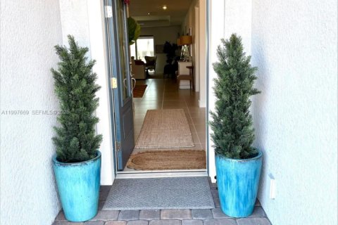 Купить виллу или дом в Пунта-Горда, Флорида 3 спальни, 251.58м2, № 2059536 - фото 6